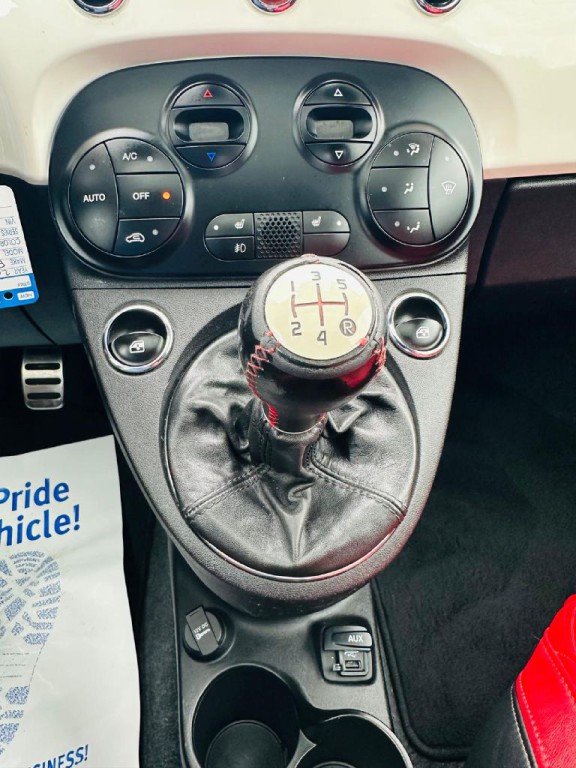 2015 FIAT 500 Image 22