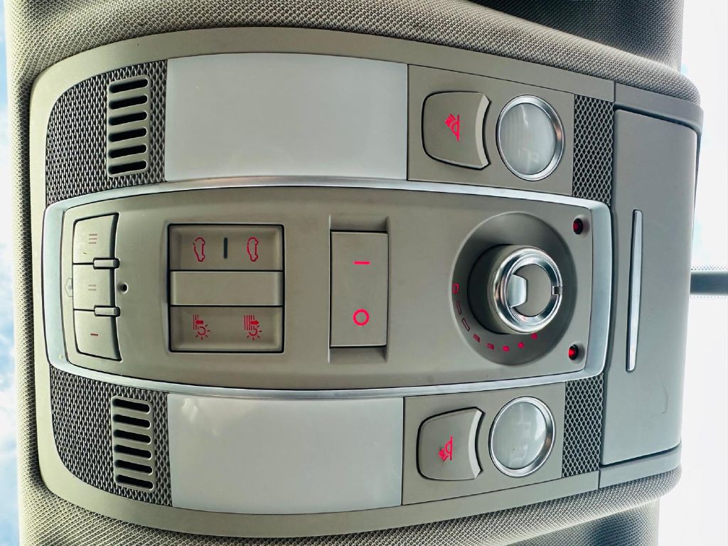 2015 Audi Q7 Image 30