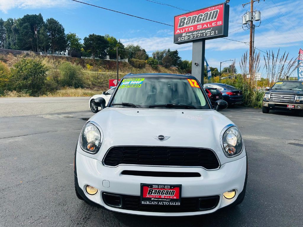 2012 MINI Countryman Image 2