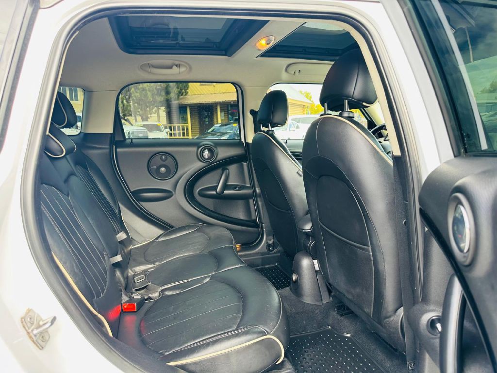 2012 MINI Countryman Image 15