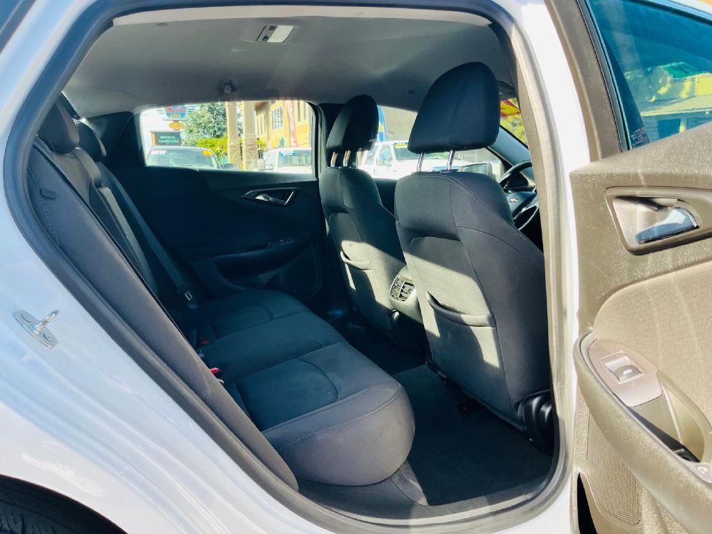 2020 Chevrolet Malibu Image 15