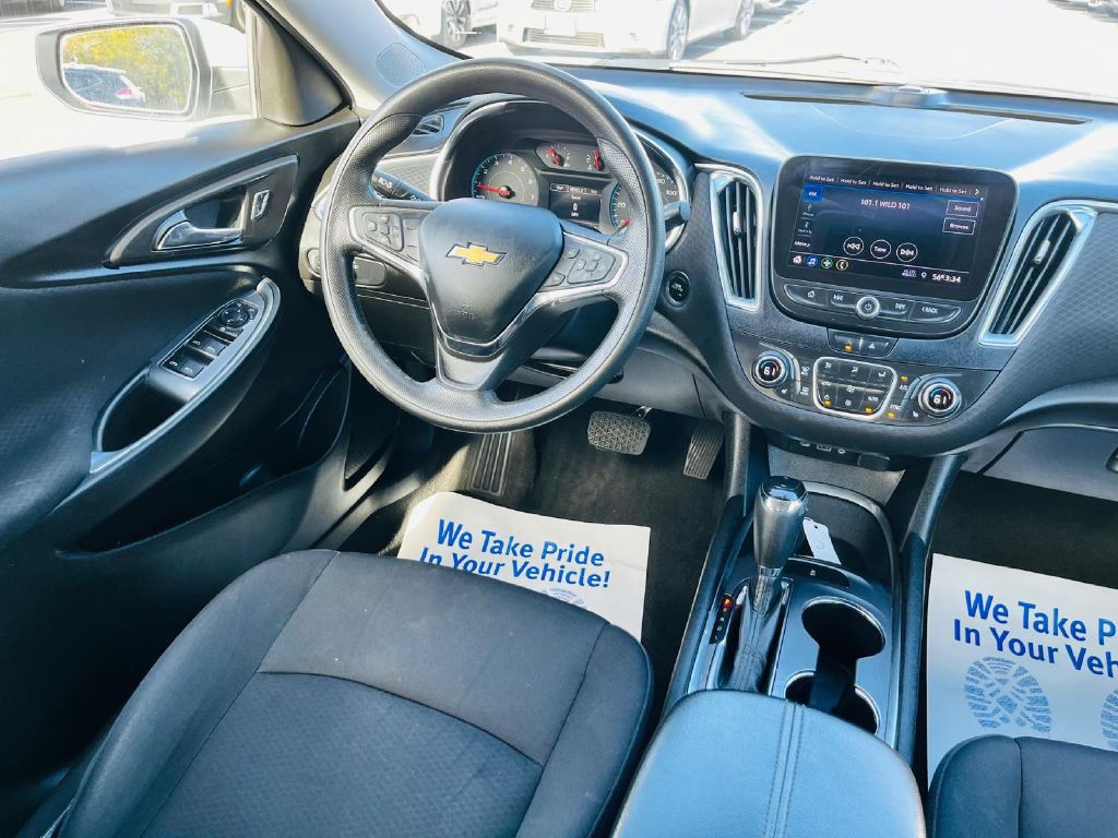 2020 Chevrolet Malibu Image 20