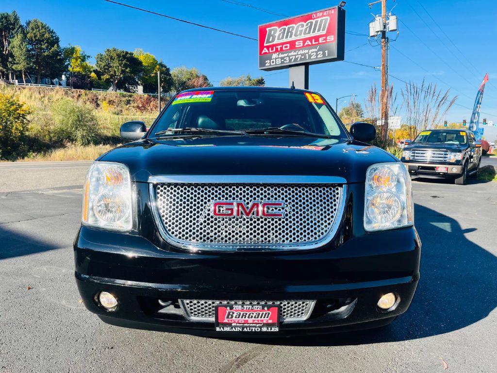 2013 GMC Yukon Image 2