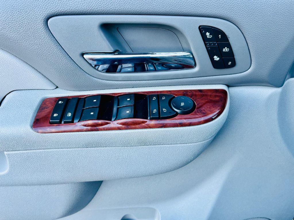 2011 Chevrolet Silverado 1500 Image 19