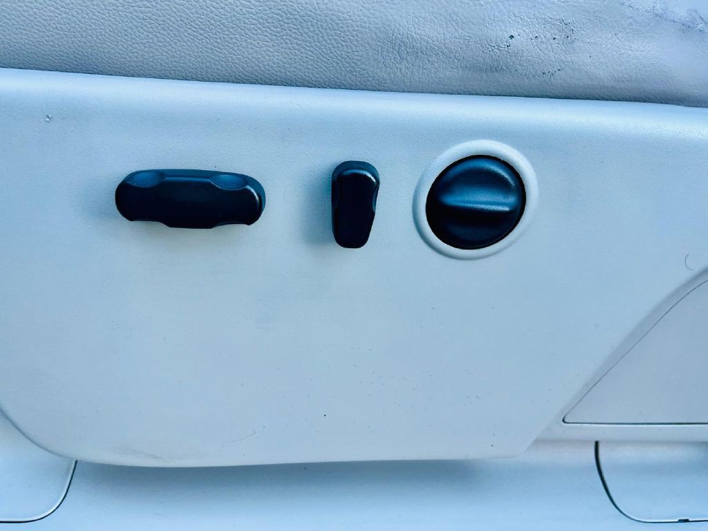 2011 Chevrolet Silverado 1500 Image 26