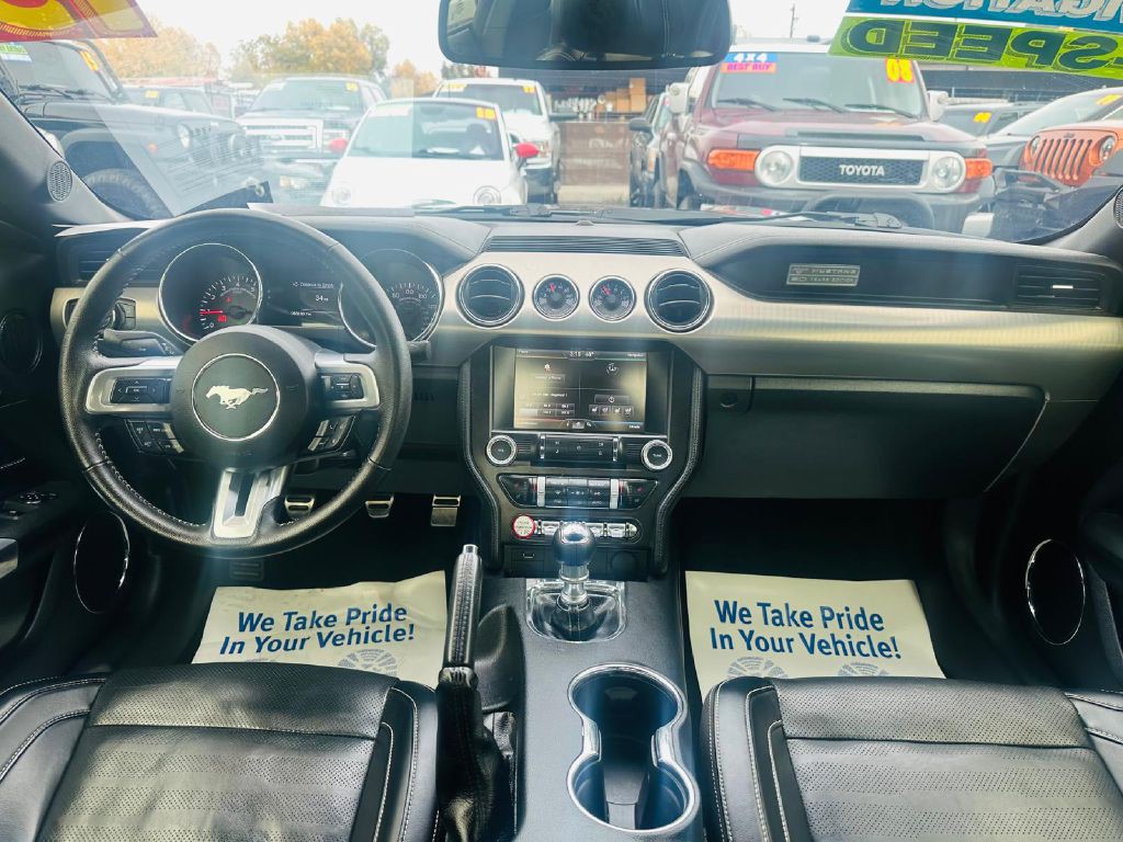 2015 Ford Mustang Image 16