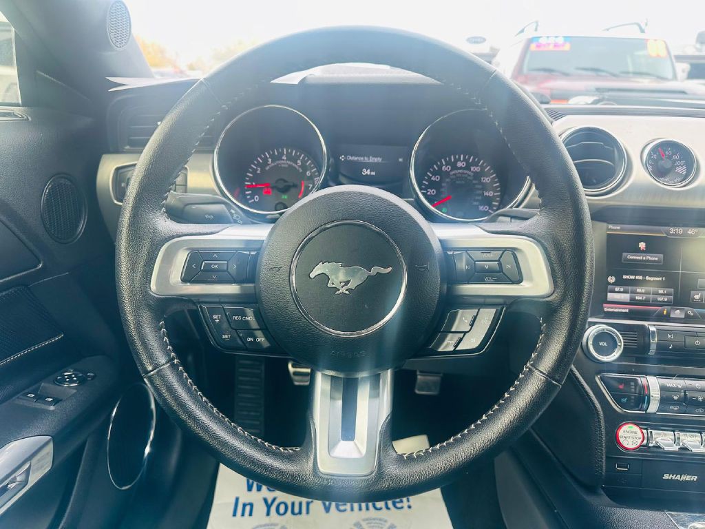 2015 Ford Mustang Image 18