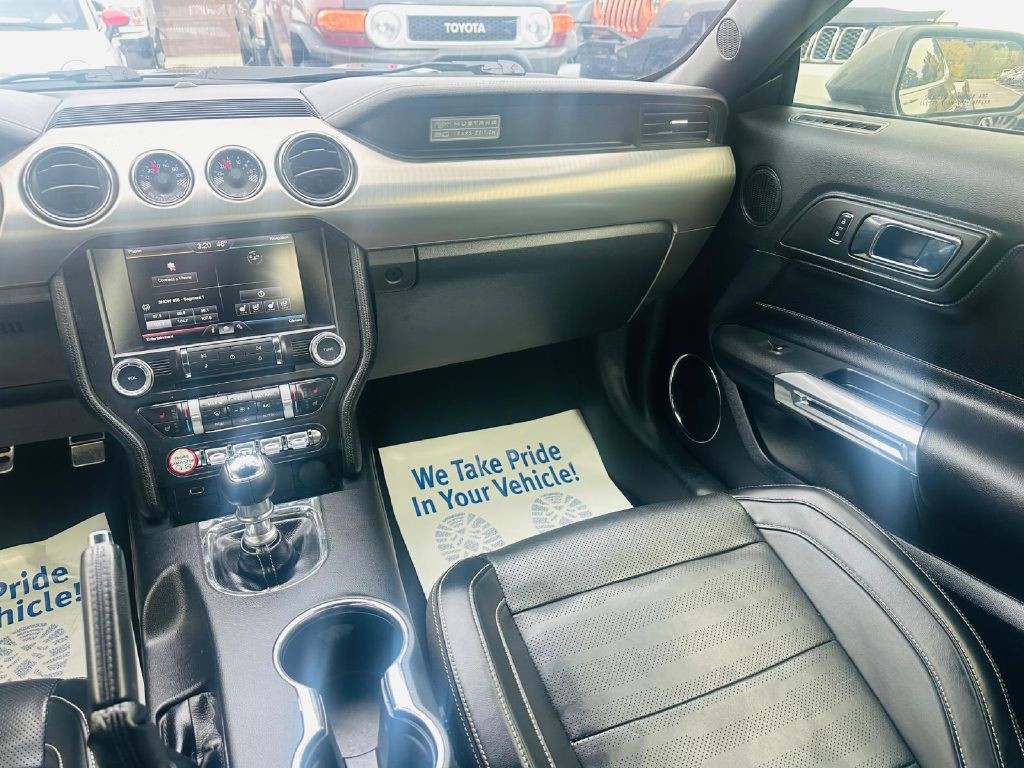 2015 Ford Mustang Image 21