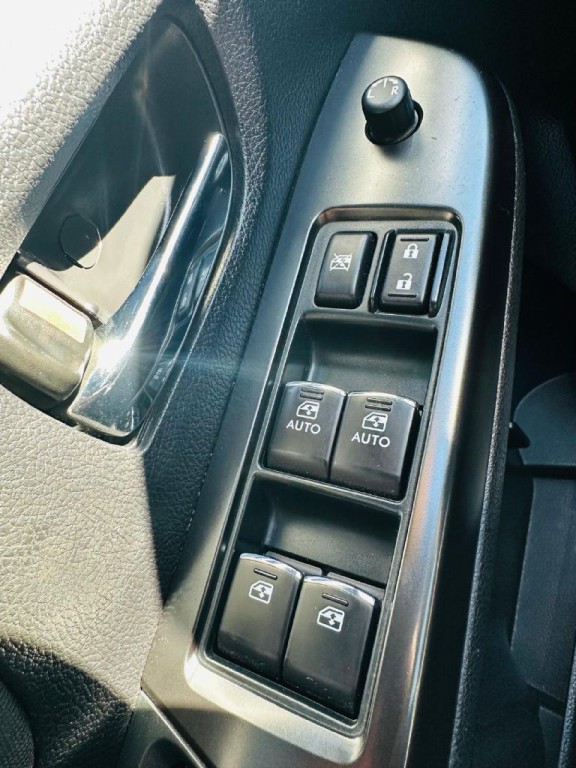 2017 Subaru WRX Image 28