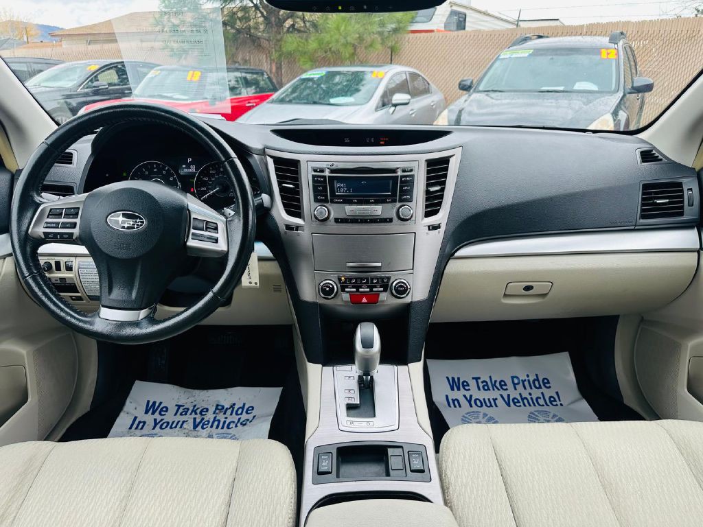 2012 Subaru Outback Image 15