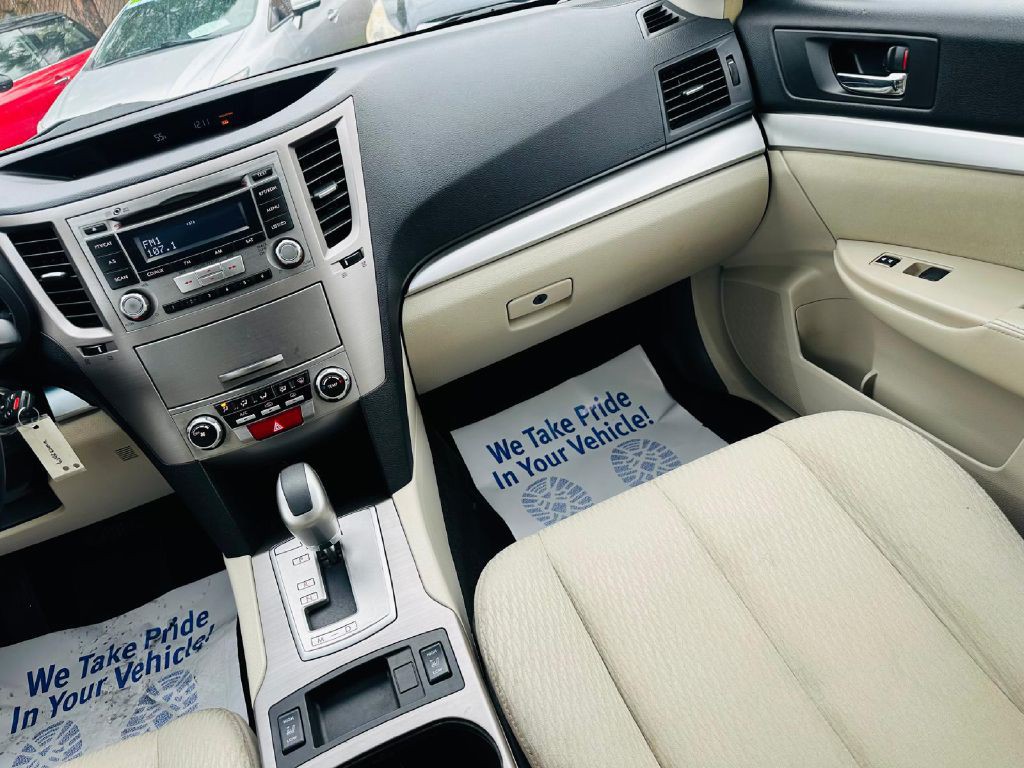 2012 Subaru Outback Image 20