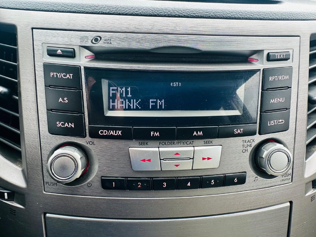 2012 Subaru Outback Image 23