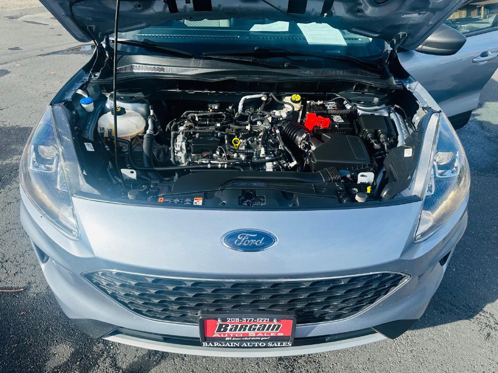 2022 Ford Escape Image 10