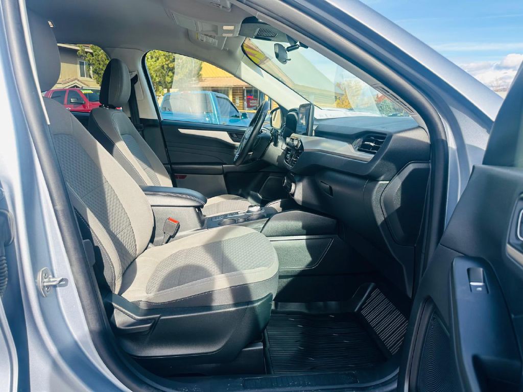 2022 Ford Escape Image 14