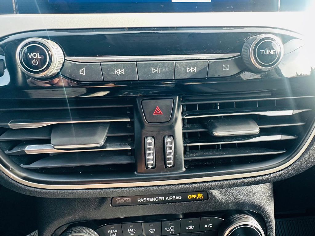 2022 Ford Escape Image 24