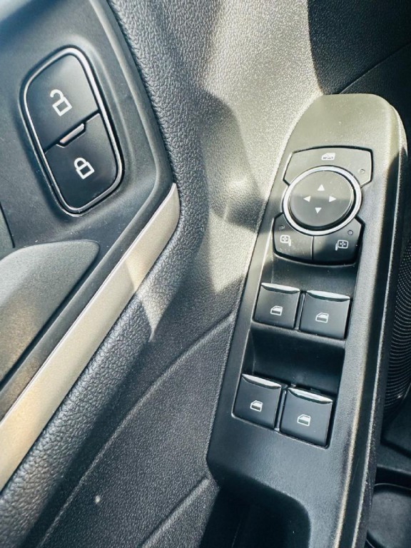 2022 Ford Escape Image 27