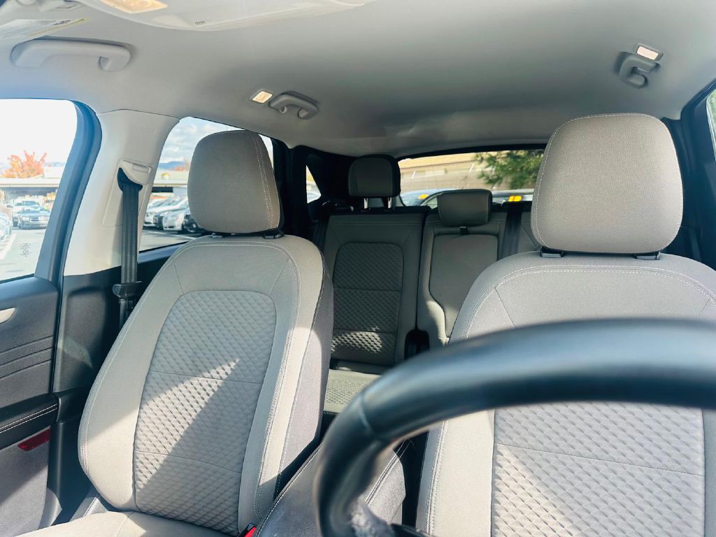 2022 Ford Escape Image 30