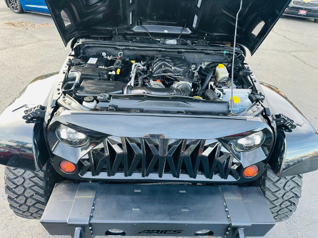 2013 Jeep Wrangler Unlimited Image 10