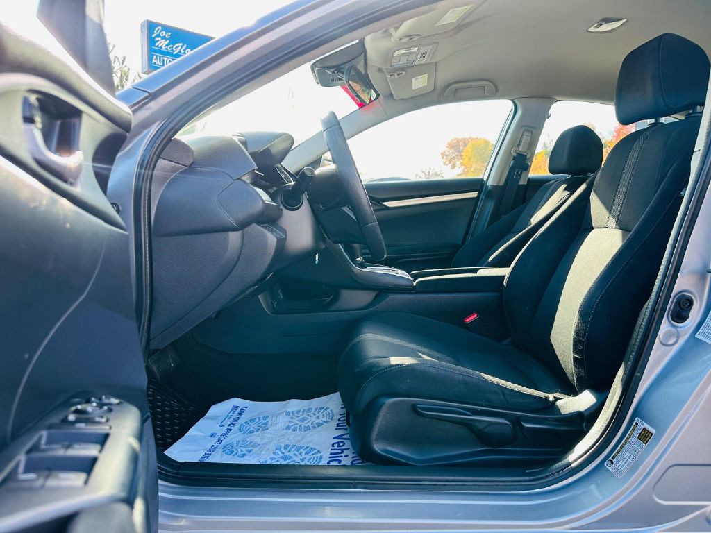 2019 Honda Civic Image 12