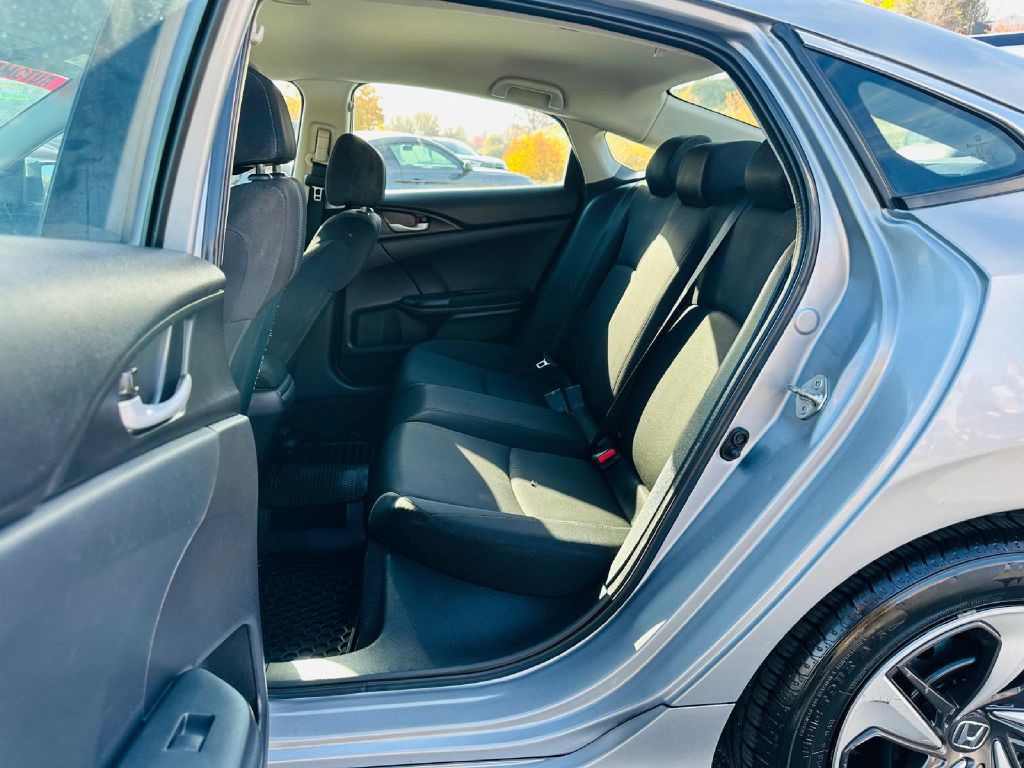 2019 Honda Civic Image 13
