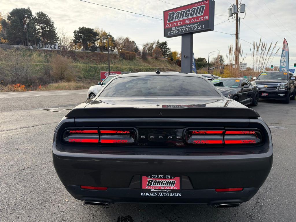 2019 Dodge Challenger Image 6
