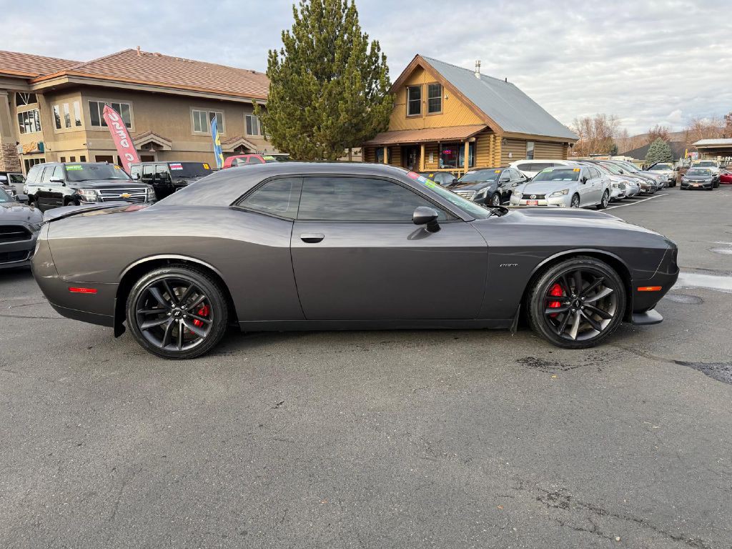 2019 Dodge Challenger Image 8