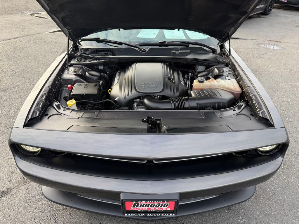 2019 Dodge Challenger Image 10