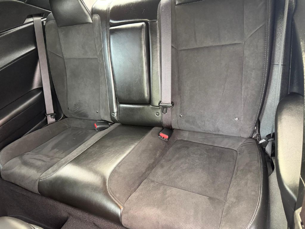 2019 Dodge Challenger Image 13