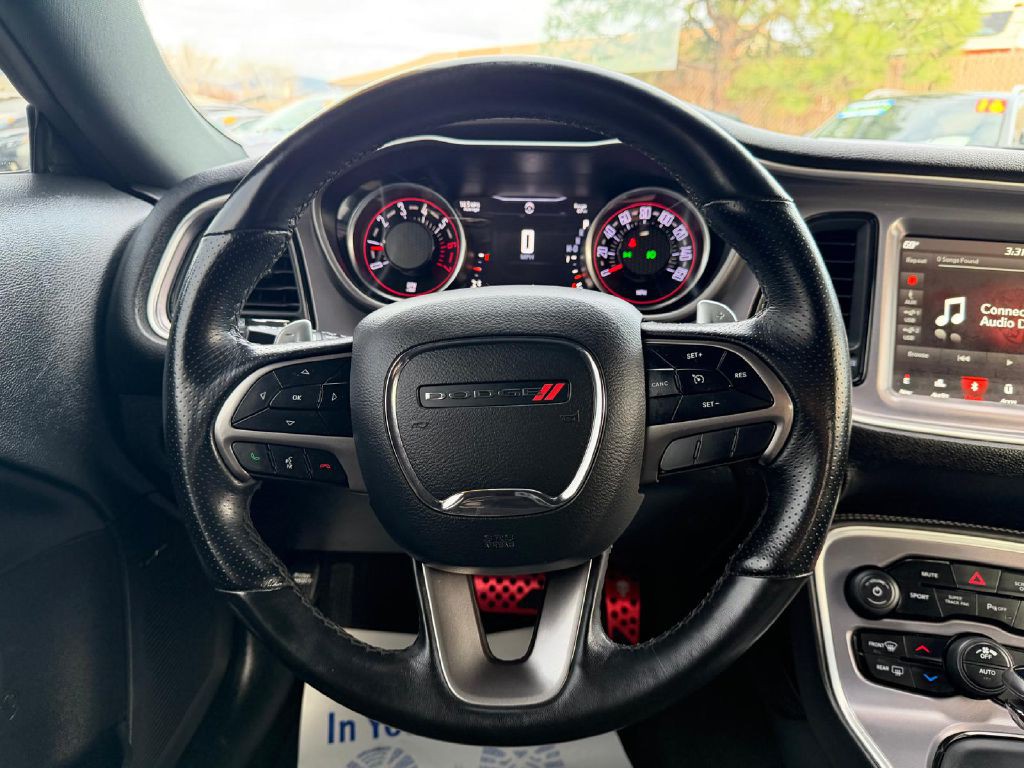 2019 Dodge Challenger Image 17