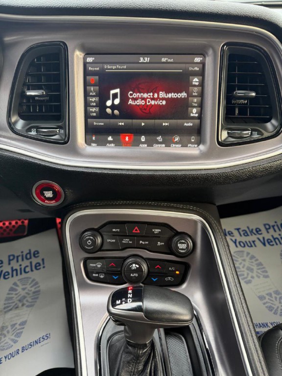 2019 Dodge Challenger Image 18