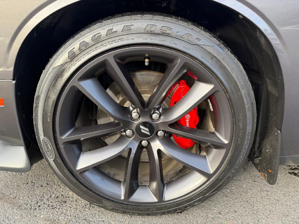 2019 Dodge Challenger Image 31