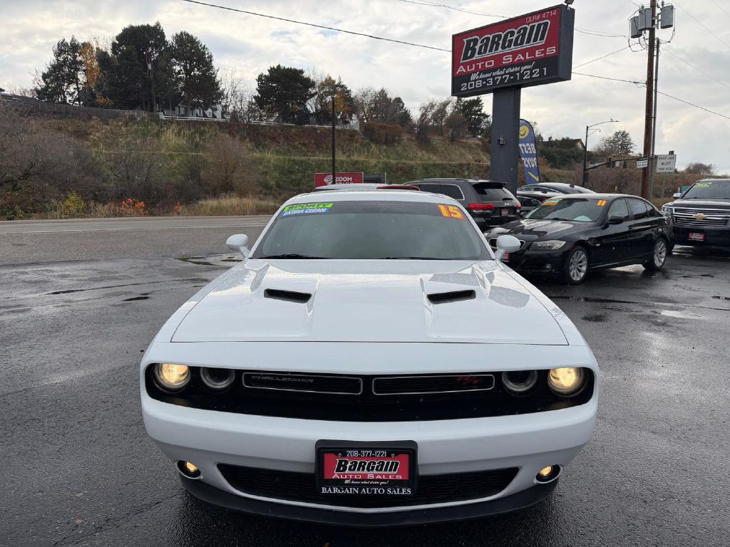 2015 Dodge Challenger Image 2