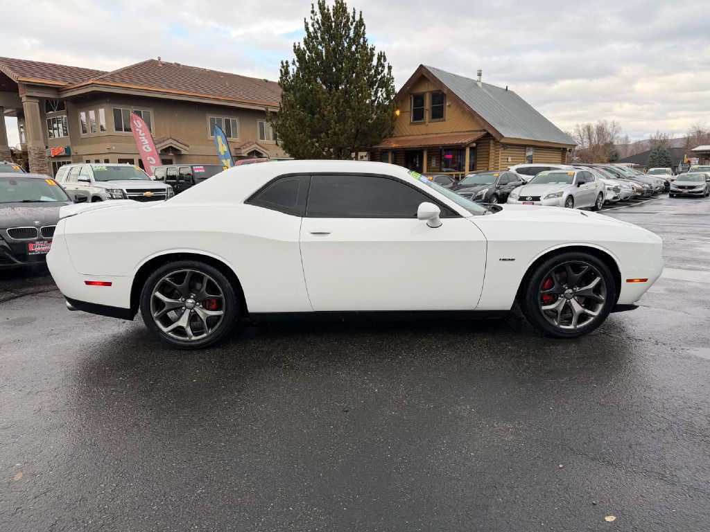 2015 Dodge Challenger Image 8