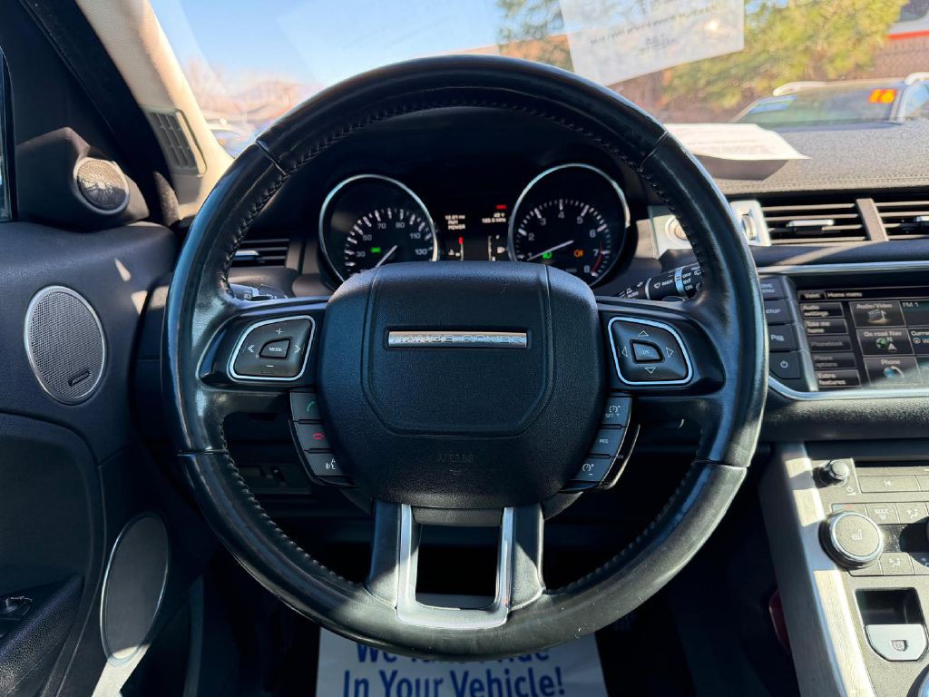 2015 Land Rover Range Rover Evoque Image 18