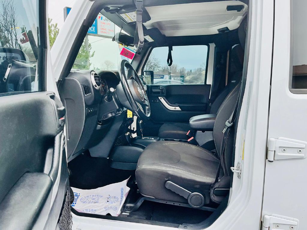 2017 Jeep Wrangler Unlimited Image 13