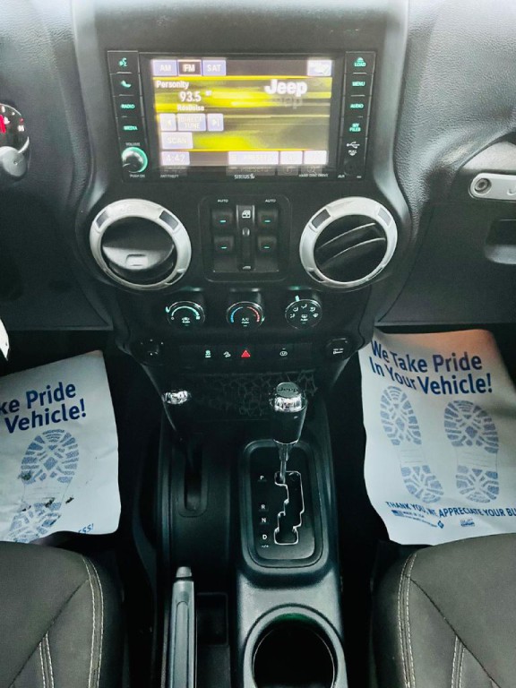 2017 Jeep Wrangler Unlimited Image 21