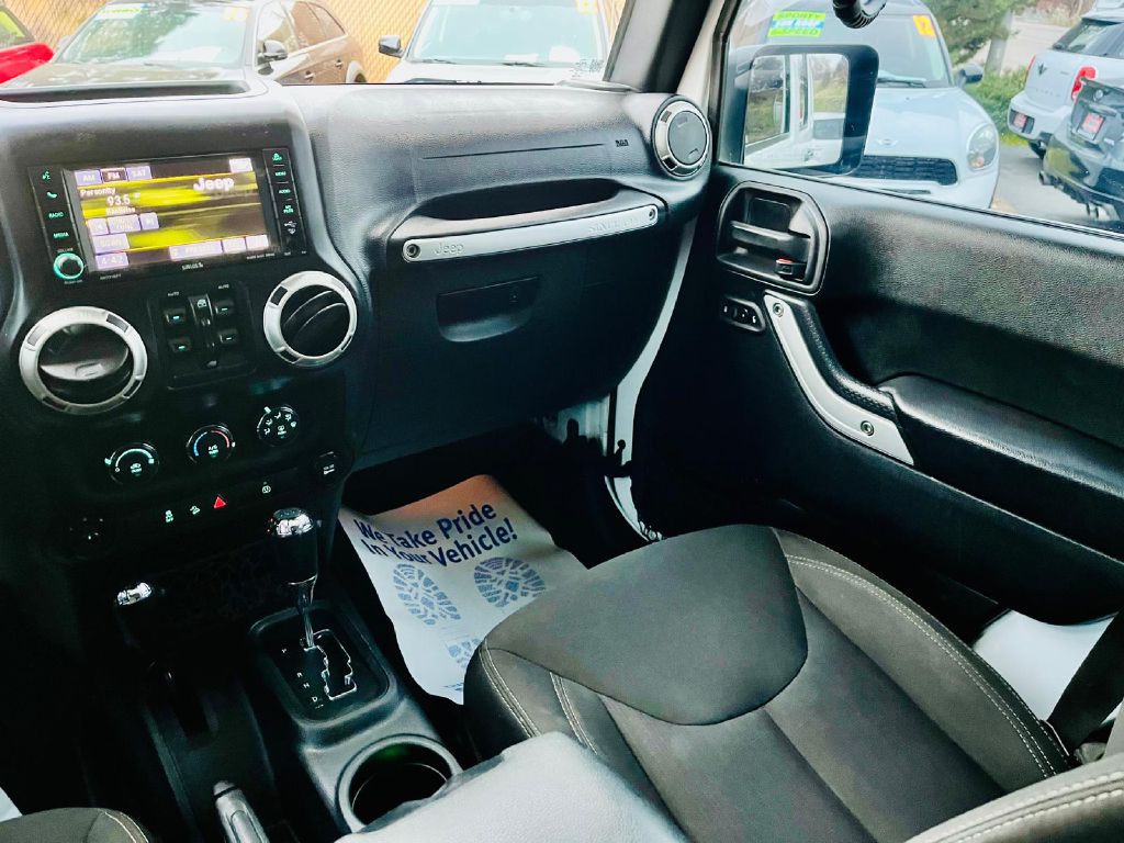 2017 Jeep Wrangler Unlimited Image 23