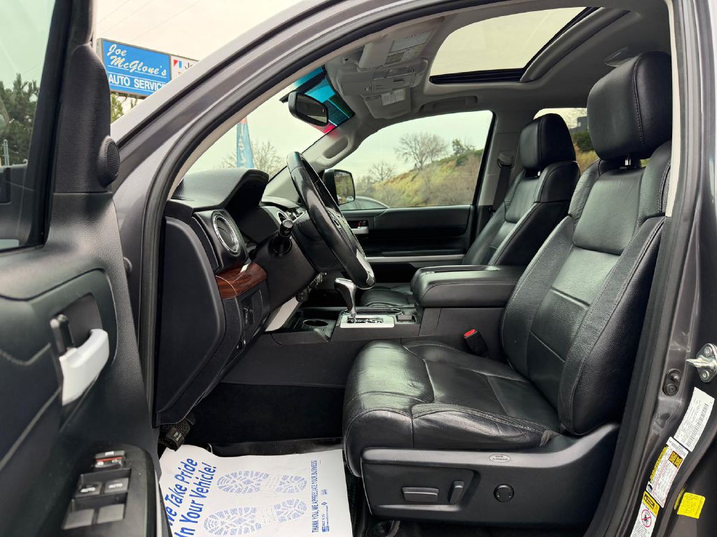 2017 Toyota Tundra Image 12