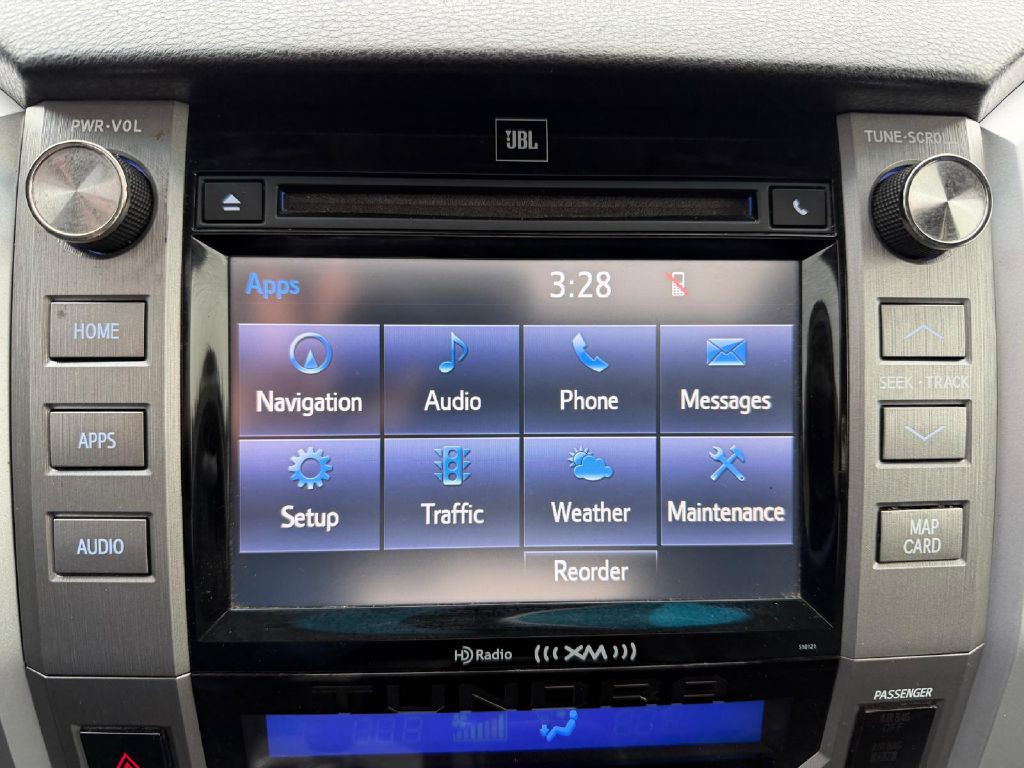 2017 Toyota Tundra Image 24