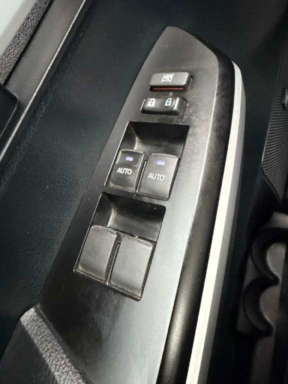 2017 Toyota Tundra Image 29