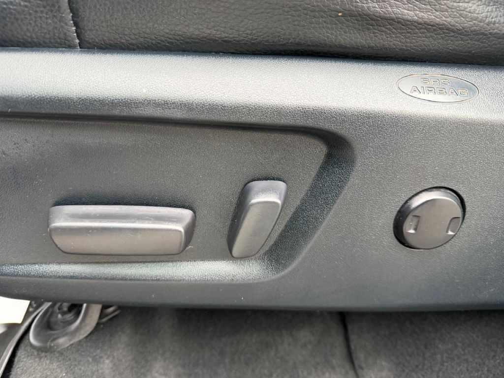 2017 Toyota Tundra Image 31