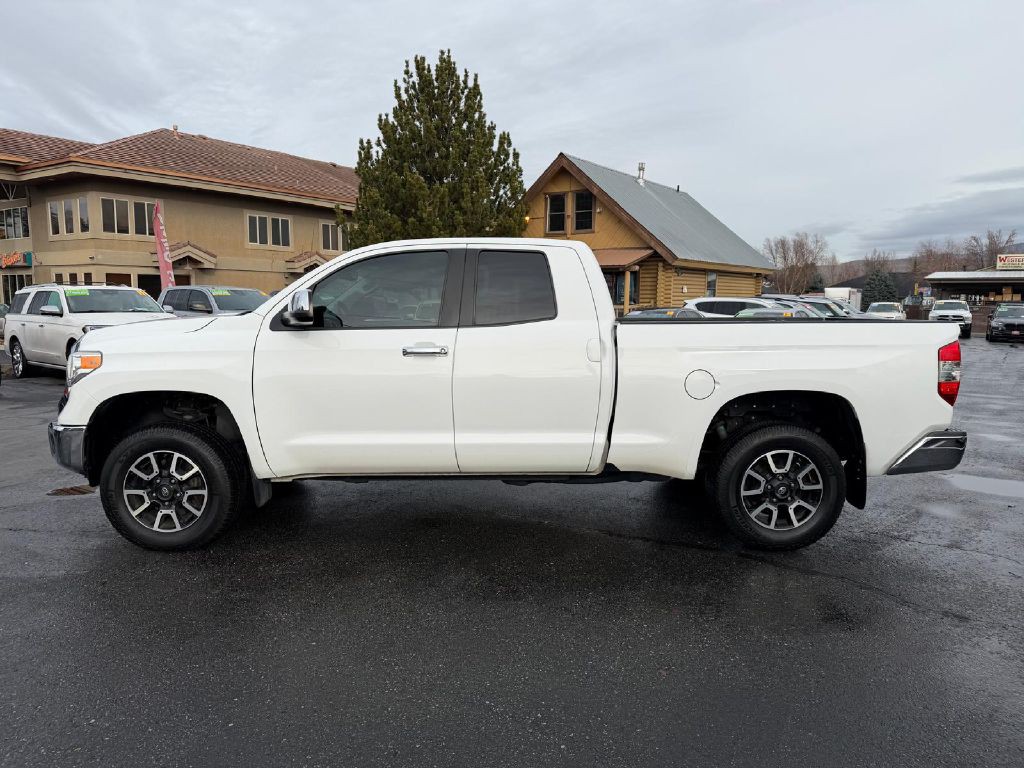 2015 Toyota Tundra Image 4