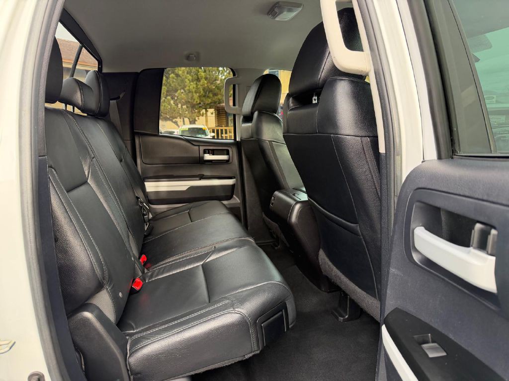 2015 Toyota Tundra Image 15