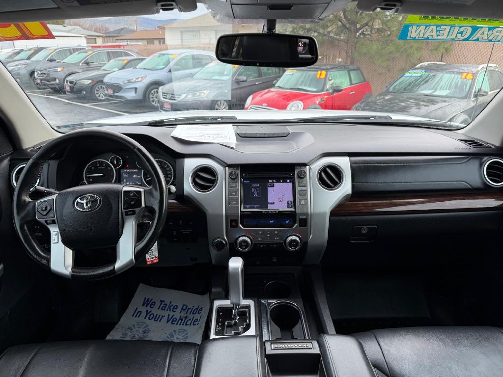 2015 Toyota Tundra Image 16