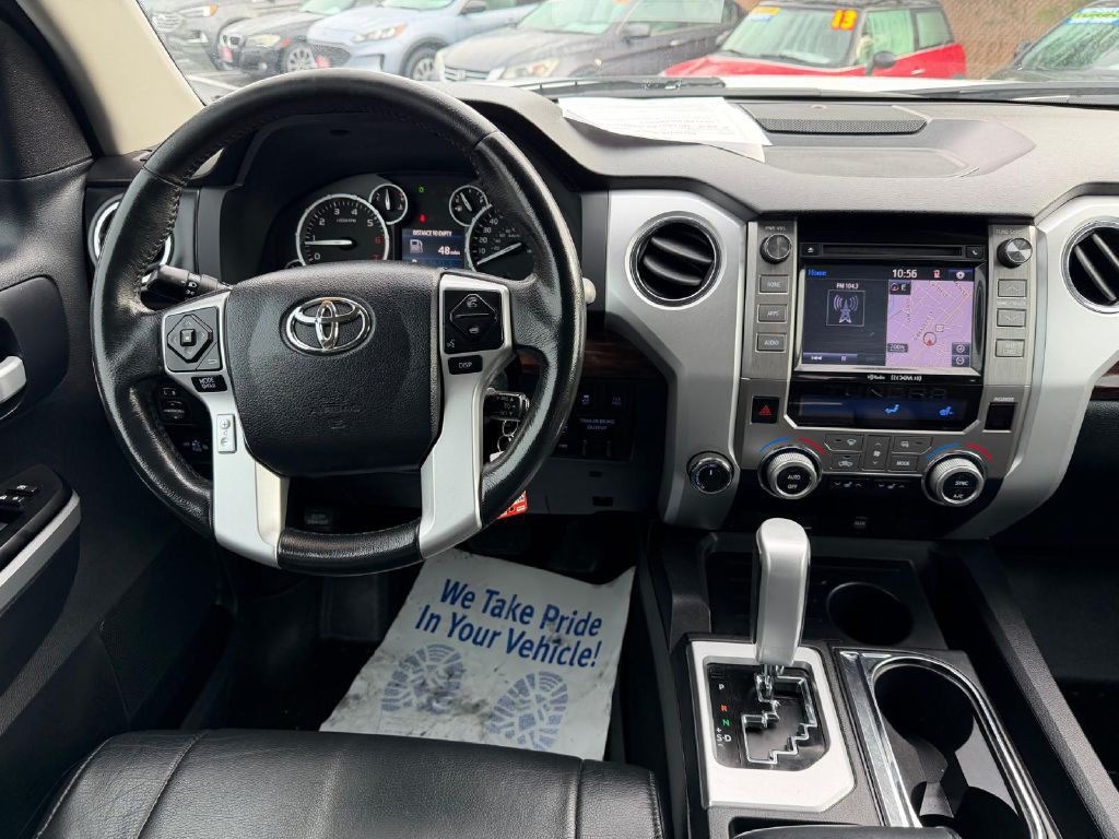 2015 Toyota Tundra Image 17