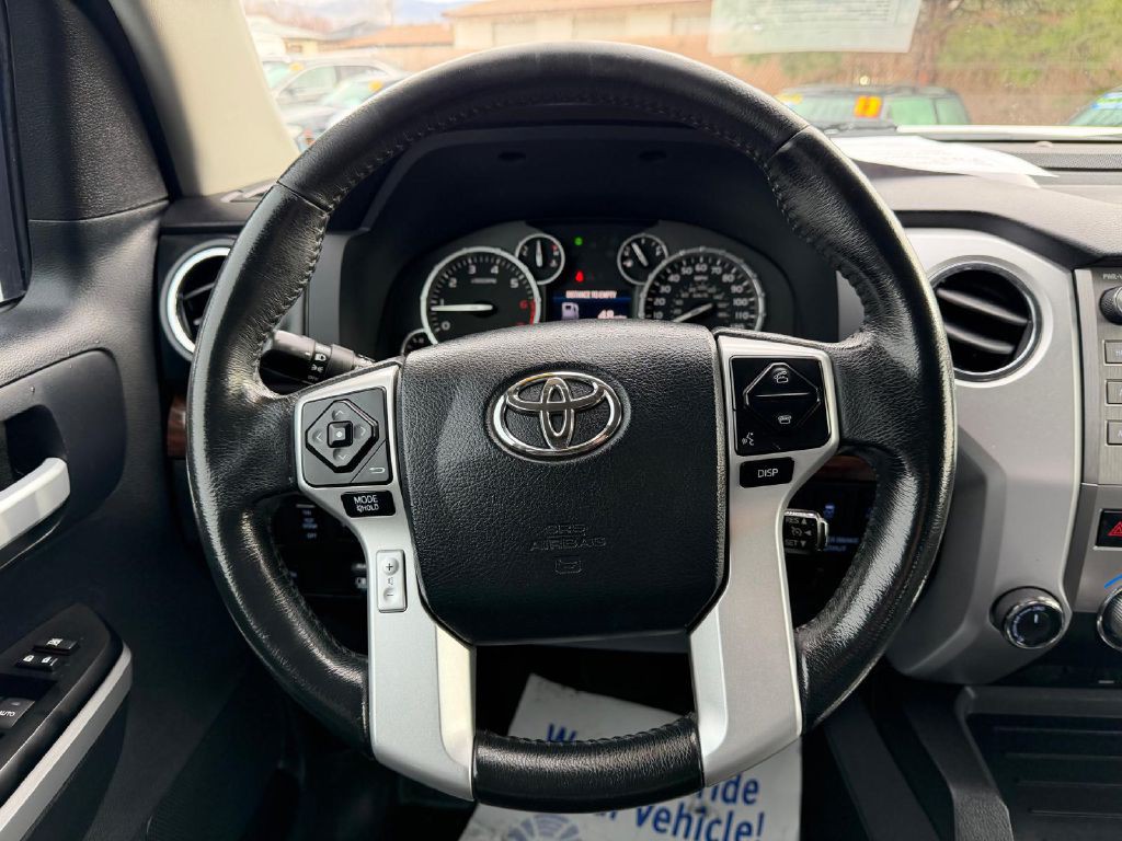 2015 Toyota Tundra Image 18