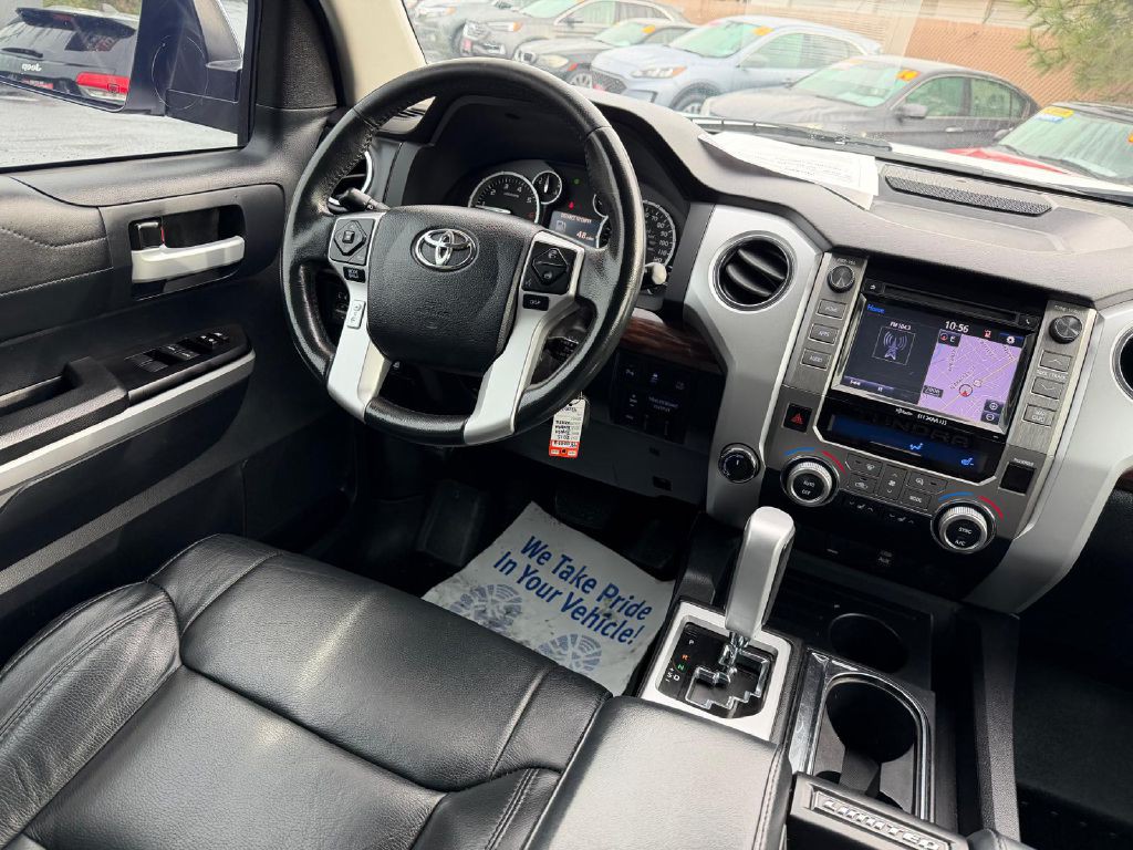 2015 Toyota Tundra Image 20