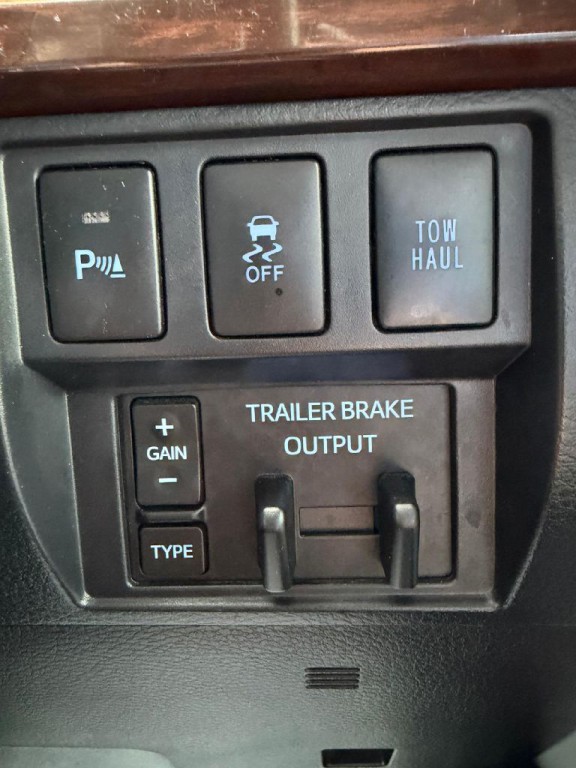 2015 Toyota Tundra Image 27