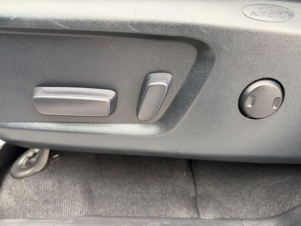 2015 Toyota Tundra Image 31