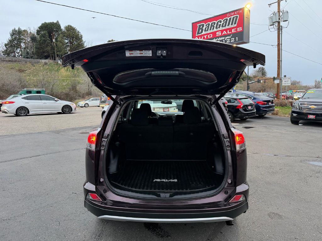 2016 Toyota Rav4 Image 11